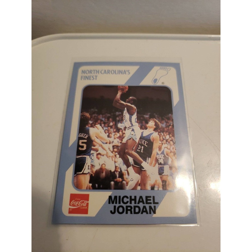 1989 Collegiate Collection #18 Michael Jordan - Carolina's Finest 1st Edition